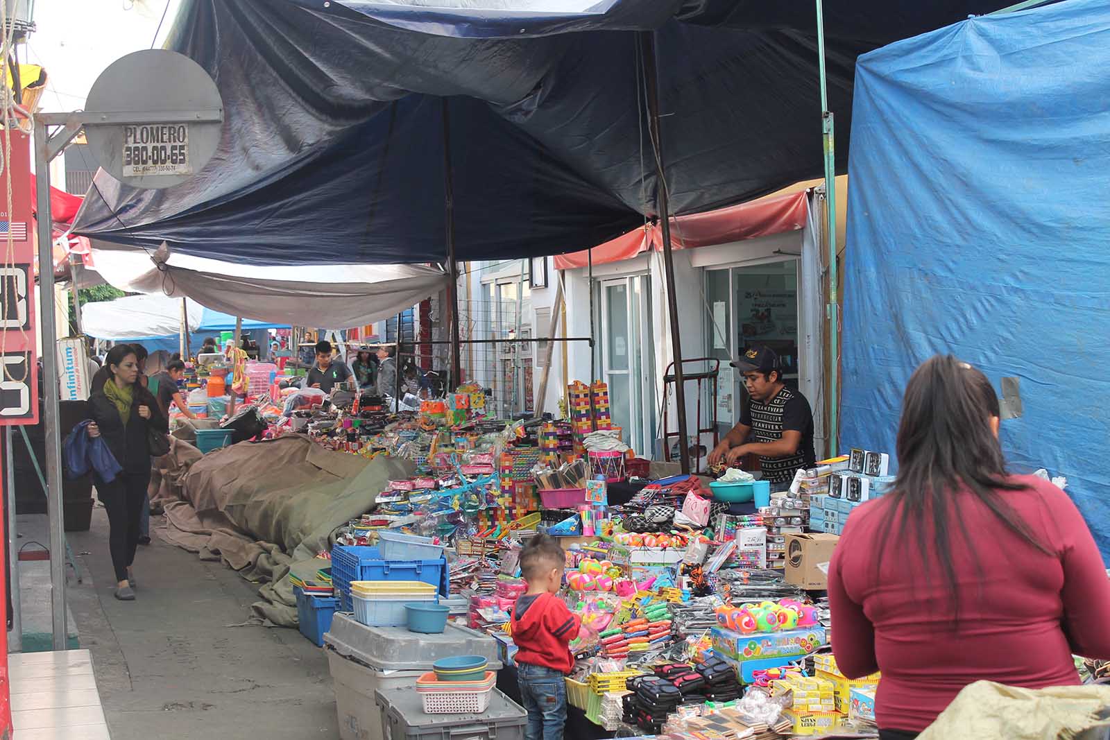 Abarrotan comerciantes del NGS primer cuadro de Cuernavaca – Periodismo Sin  Censura